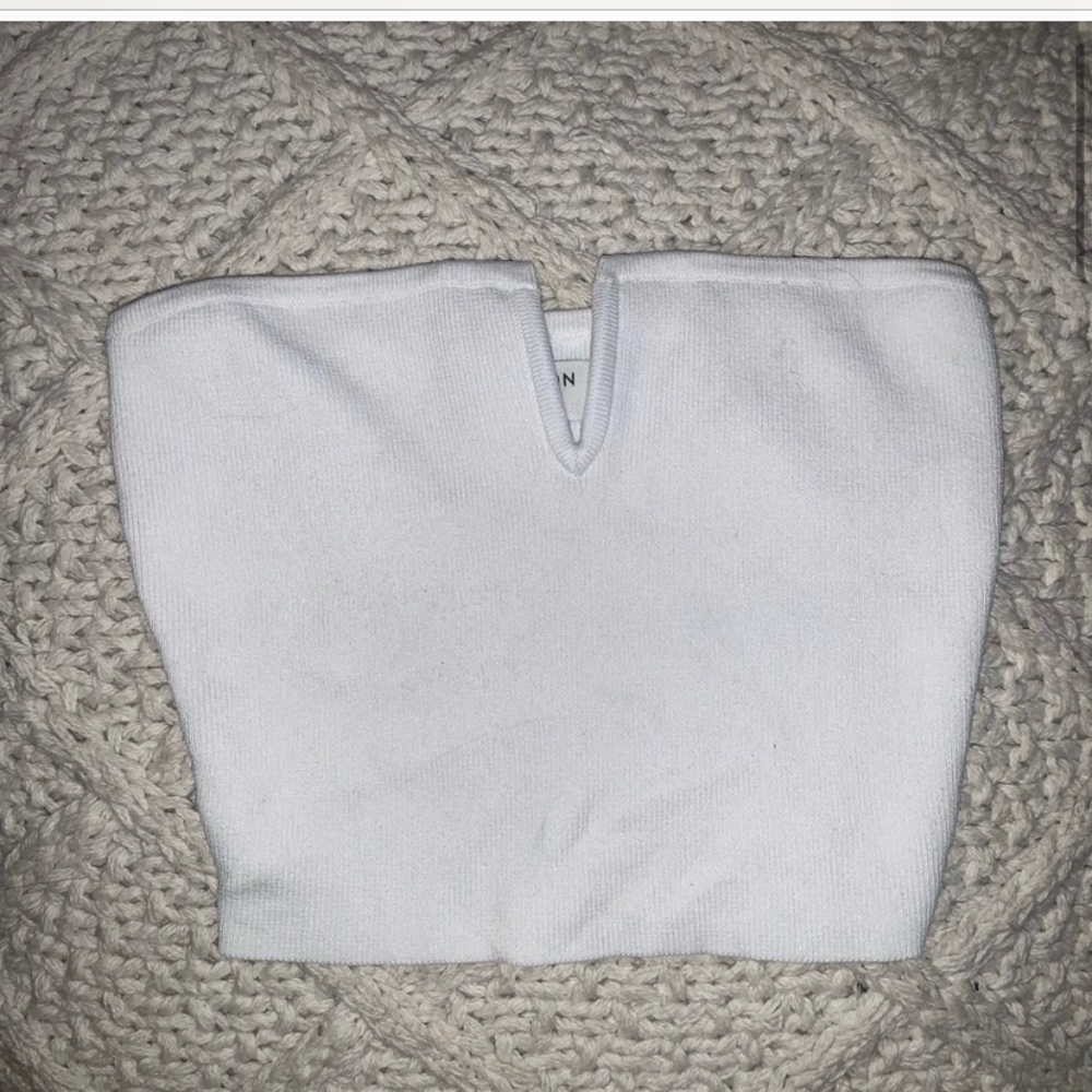 aritzia babaton cropped tube top size xxs